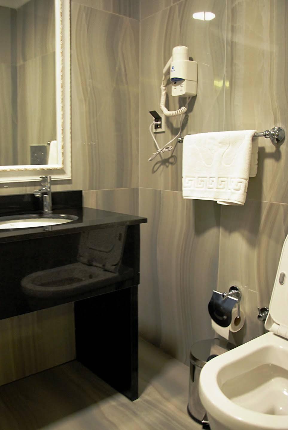 Trilye Kaplan Hotel 穆达尼亚 外观 照片